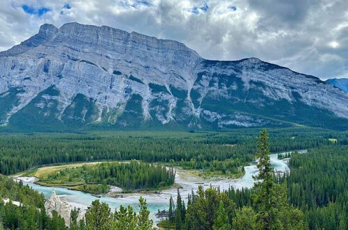 Blick vom Hoodoos Viewpoint in Banff